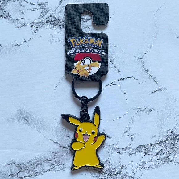 Pokemon Other - Pokemon pikachu metal keychain